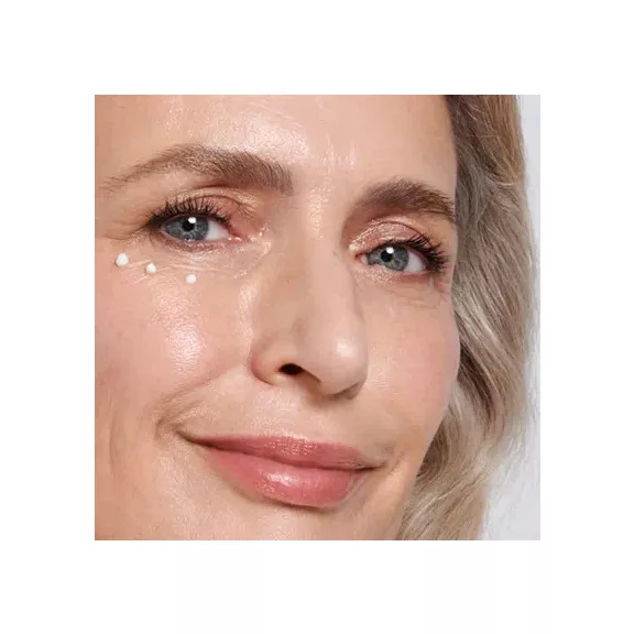 Eucerin Hyaluron-Filler + Elasticity Bőrtömörséget regeneráló szemránckrém SPF20 15 ml Eucerin Hyaluron-Filler + Elasticity Bőrtömörséget regeneráló szemránckrém SPF20 15 ml