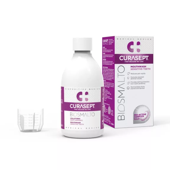 Curasept Biosmalto Sensitiv Szájöblítő Érzékeny Fogakra 300 ml Curasept Biosmalto Sensitiv Szájöblítő Érzékeny Fogakra 300 ml